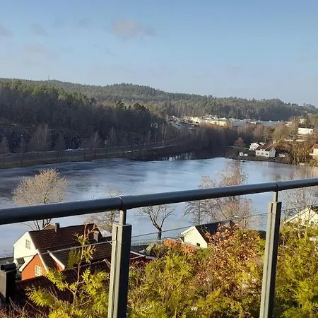 Trivelig Hus Med Fantastisk Utsikt * آرندال